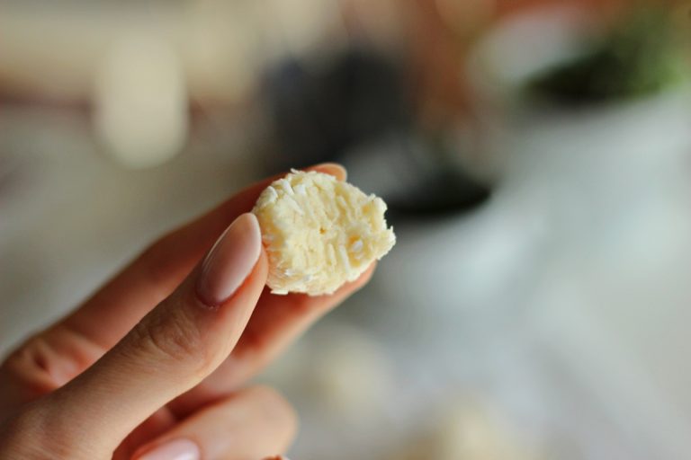Trufle kokosowe z mascarpone (Keto, Low Carb) – WegePrzepis