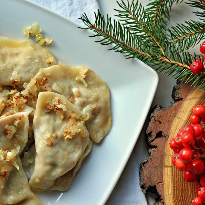 Pierogi z kapustą i grzybami (wegańskie)