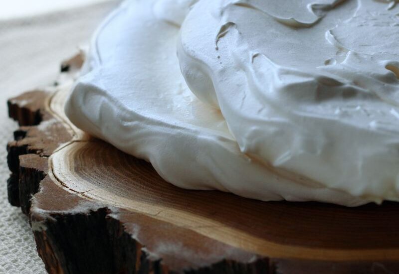 Beza – przepis na blaty do tortu warstwowego